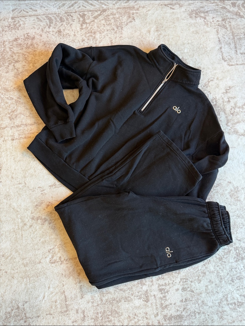 ALO Black Quarter Zip & Sweatpants Set